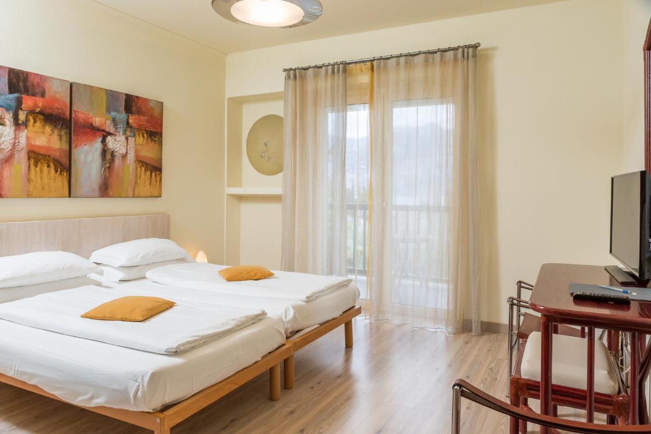 Club Hotel Olivi - Tennis Center Malcesine Eksteriør bilde