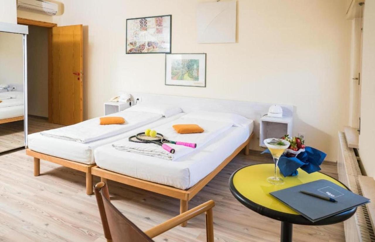 Club Hotel Olivi - Tennis Center Malcesine Eksteriør bilde