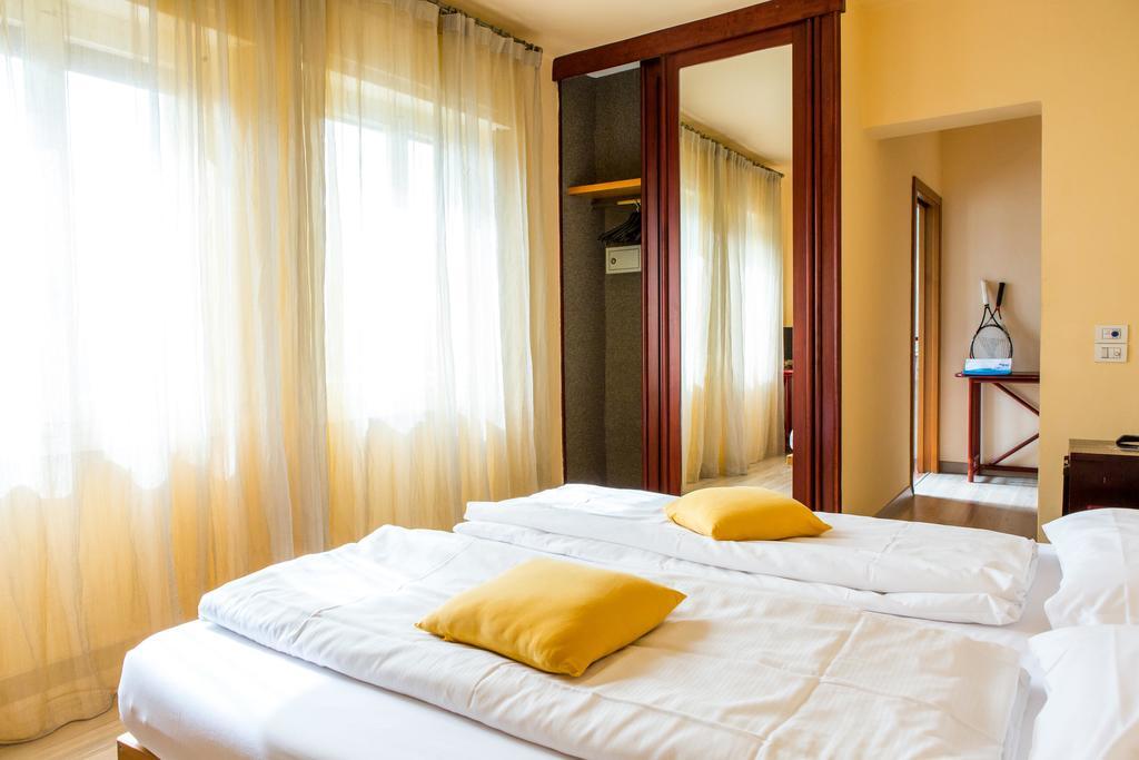 Club Hotel Olivi - Tennis Center Malcesine Eksteriør bilde