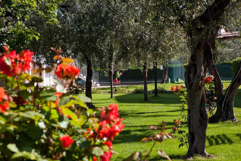 Club Hotel Olivi - Tennis Center Malcesine Eksteriør bilde