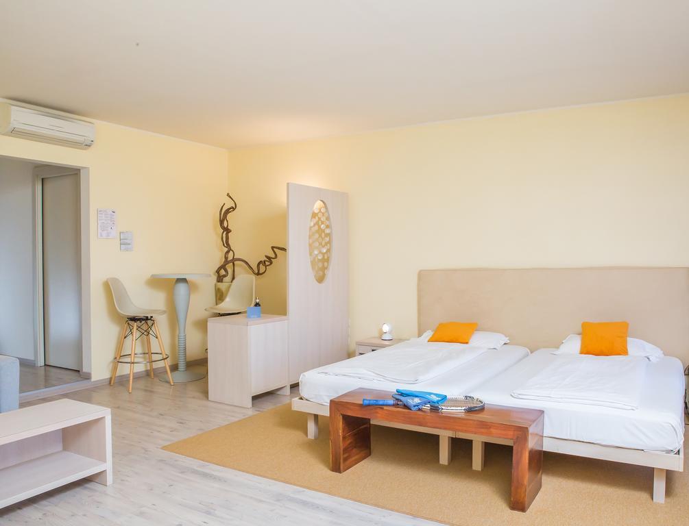 Club Hotel Olivi - Tennis Center Malcesine Eksteriør bilde